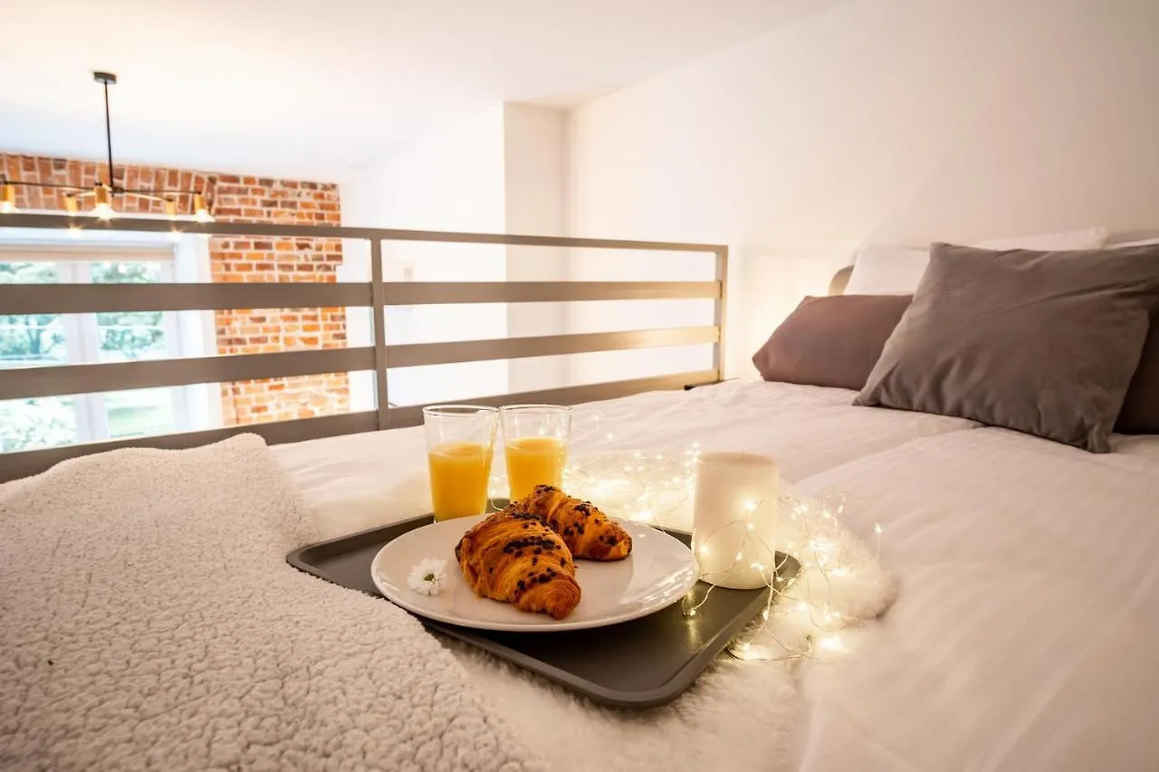 Tower Street Apartments クラクフ ポーランド